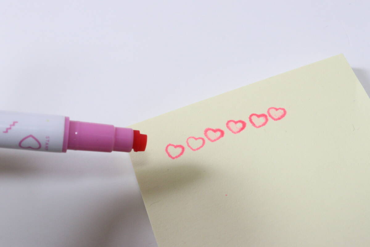 100均のペンが凄い！消せるって助かる～♡後から変更があっても焦らない文房具