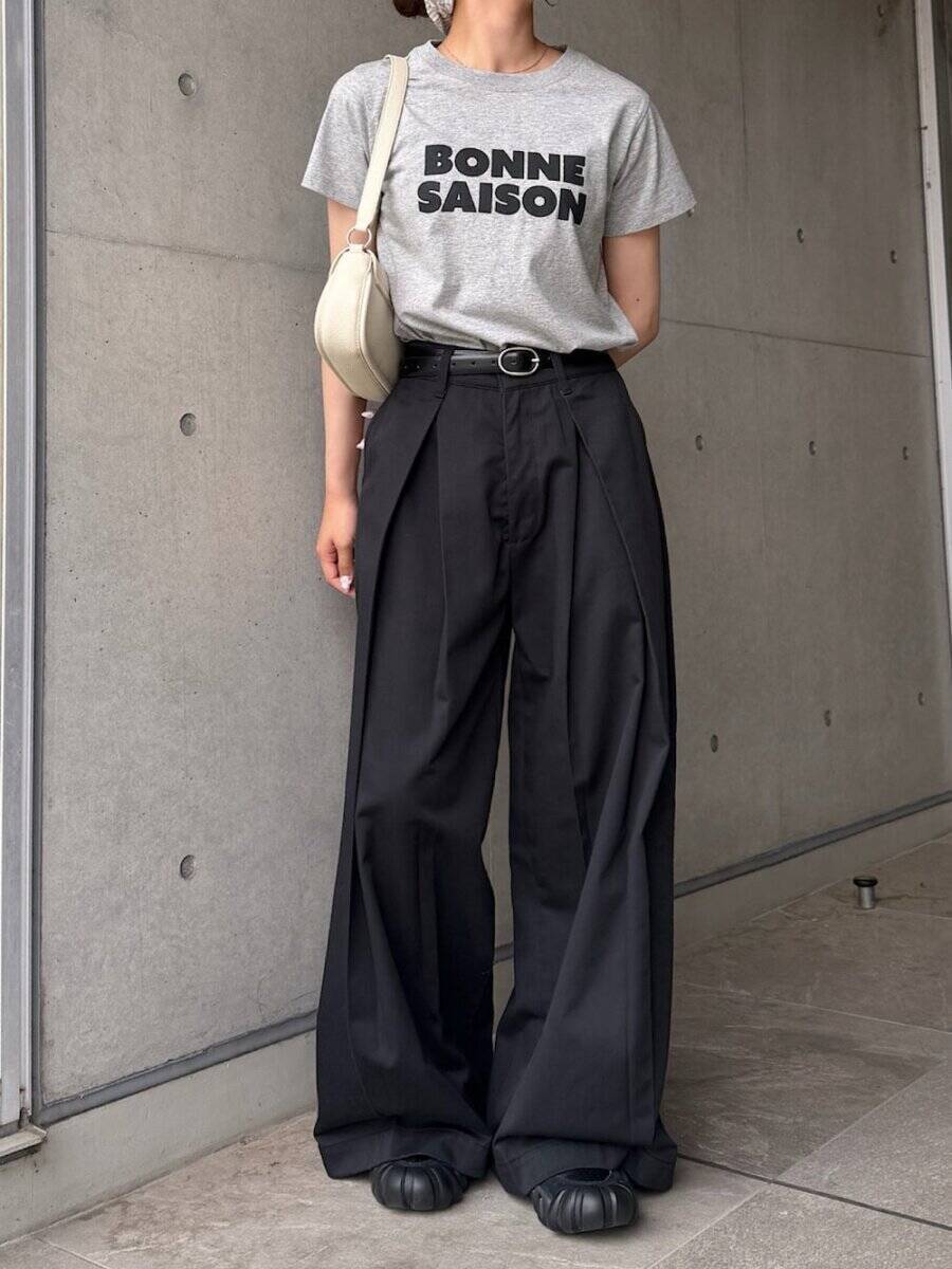 おしゃれな大人はこんなロゴTシャツを選んでる！手抜きに見せず垢抜ける！夏のお手本コーデ5選