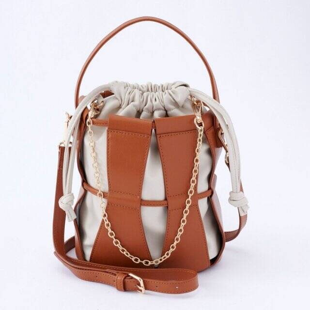 しまむらの「新作バッグ」お値段バグってない？！高見えすぎる商品が予約受付中だから急いで～♡