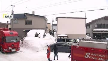 「ドーって、埋まっていくのが…」雪下ろし中に一時3人生き埋めになり60代男性死亡　気温急上昇の際に落雪に注意