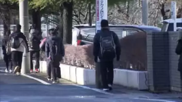 青森県内の全ての学校で授業再開　校舎の基礎部分にひびも倒壊の恐れなし　破損した鉄塔近くの高校は短縮授業で再開