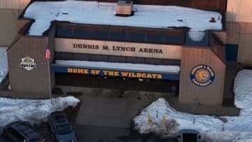 アイスホッケー場で銃撃事件…5人死傷　容疑者も自殺　高校生の地元チームが試合中に銃声　家族内の争いか　アメリカ