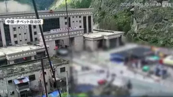 中国メディアが報じないネパール土石流の衝撃映像　死者・不明者5000人も当局が情報統制か　発生から1週間