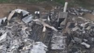 養鶏場の火事でニワトリ10万羽焼け死ぬ　消防車11台出動し3時間後に消し止め　愛知・美浜町