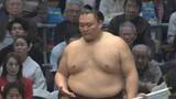 「朝乃山が3勝目、錦富士をはたき込み2連勝　過去白星なしの相手に初勝利【大相撲春場所 5日目結果】」の画像1