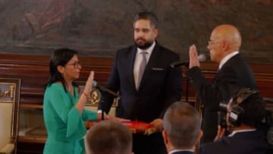 ベネズエラで記者14人が拘束されジャーナリスト団体が非難声明…マドゥロ大統領拘束受けた暫定大統領宣誓式で