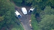 イギリス空軍基地近くで男5人逮捕　爆発物法違反の疑い　対テロ警察が捜査　基地はアメリカ軍も使用