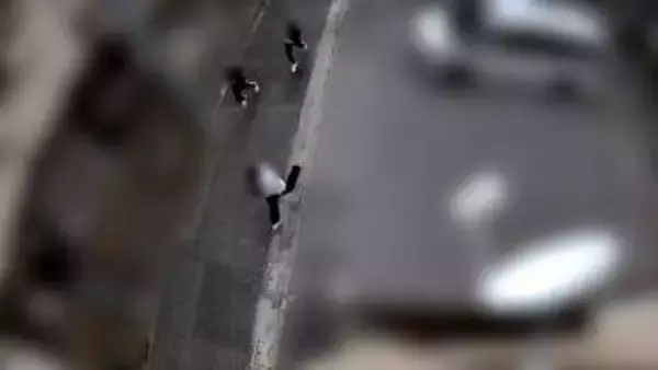 金塊2キロ強奪は3分未満のスピード犯行　3人組に催涙スプレーで襲われる　金塊所持事前に把握か　東京・葛飾区