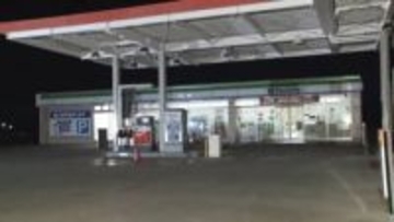 埼玉県の深夜のコンビニで強盗　店員を脅しレジから22万円奪いバイクで逃走　男は175cmから180cmくらいで上下黒の服