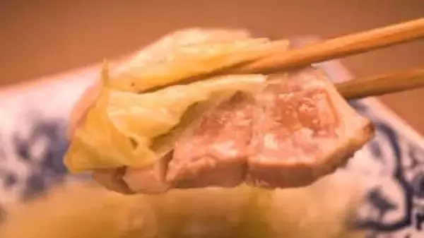 広尾「(QH)+」の塩豚とキャベツのクタクタ煮が家で味わえる！元「dancyu」編集長が追い求める日本一ふつうで美味しいレシピ