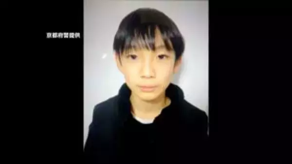 遺体発見現場に献花台設置　たくさんの花、涙を流す人の姿も…保護者からは「最近子供が怖いと言っていた」【京都小学生行方不明】