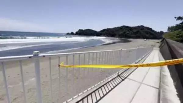 海岸で18歳の大学生が流され行方不明　「サーファーの聖地」　高知・生見海岸　母親を救助しようと沖に
