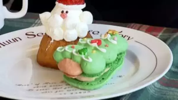 「めっちゃかわいい！映える！」東京・原宿カフェ“サンタケーキ”に女性殺到！駆け込みクリスマス“チキン”にも行列　余っても楽しめるレシピ公開