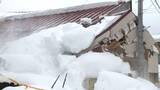「記録的大雪で住宅や車庫倒壊も　大雪被害で死者30人…都心では15日連続“乾燥注意報”　「謎の咳」「鼻の違和感」急増」の画像1