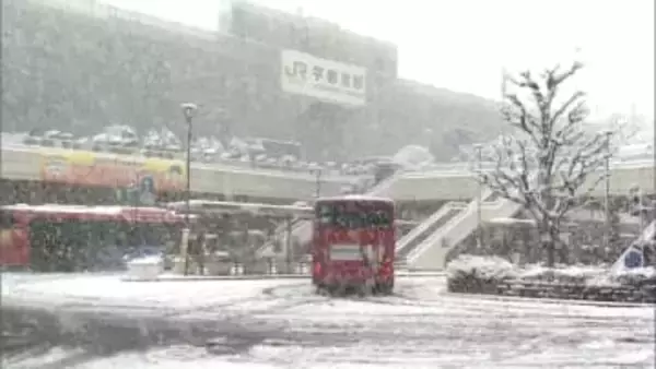 「また降るとは」北関東で季節外れの大雪　宇都宮は21年ぶり12㎝　バス待ちで長い行列　雪は都内でも…13日再び雪予想
