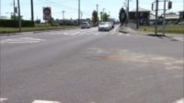 バイク運転の高3男子生徒が意識不明　右折車と衝突　現場は片側1車線のT字路交差点　茨城・水戸市