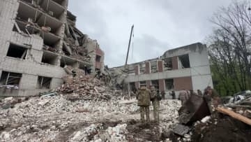 ウクライナ北部にロシア軍のミサイル着弾　病院や教育機関、兵士宿泊のホテルに攻撃　死傷者多数