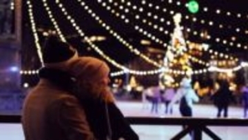 イギリス・スウェーデンで出会った…温かな想いや幸せを願う人々の心を映し出すクリスマス・イルミネーション