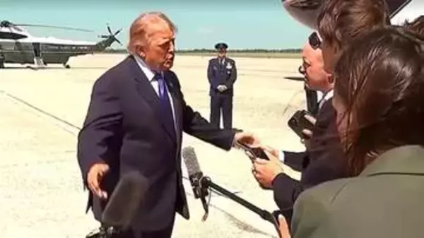 トランプ大統領がゼレンスキー大統領、プーチン大統領との3者会談に意欲「実現する可能性ある」