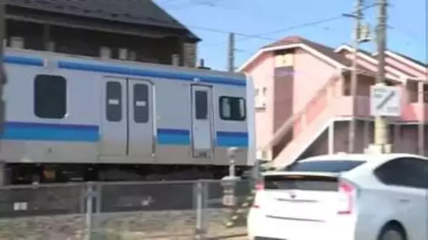 JR仙石線が始発から運転再開　地震の影響で道路陥没、運転見合わせも復旧作業終わる