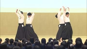 女子校で痴漢対策の護身術講座　警視庁の合気道教師が指導　中高生が実践的な対処法学ぶ