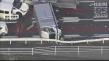 「ゴツーン、ガシャーンときた」現場は見通しのいい「下り坂」車6台からむ事故で男女5人搬送　福岡・宗像市