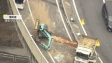 圏央道・高尾山ICで料金所へのカーブを曲がりきれなかったトラックが対向車線の車2台と衝突　6人軽傷　東京・八王子市