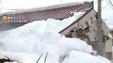 「雪の重みで建物倒壊相次ぐ…新潟で2人死亡　4日は北日本や北陸は3月並みの気温に上昇の予想　落雪・なだれに警戒」の画像1