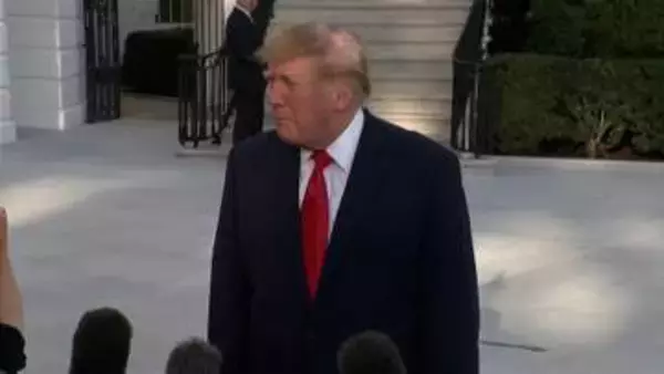 トランプ氏、金正恩氏と「仲がいい」　アジア訪問で米朝会談に意欲