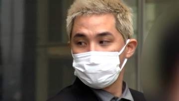 コカイン使用の「XG」元プロデューサー・SIMONこと酒井じゅんほ被告、初公判で起訴内容認める　東京地裁