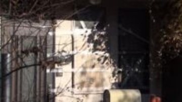 世田谷一家殺害“現場”住宅に何者かが侵入か　玄関脇の窓ガラス割られる…2階まで上がった形跡も