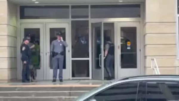 「神は偉大なり」と叫び元陸軍州兵が銃乱射　バージニア州の大学で3人死傷　「イスラム国」支援で過去に服役