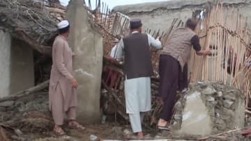アフガニスタンとパキスタンで豪雨による洪水発生　あわせて100人以上が死亡