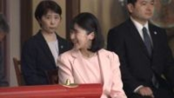 愛子さまが雅楽演奏会へ　「構成も装束も本当に素晴らしい」淡い桃色の装い　8回連続で鑑賞