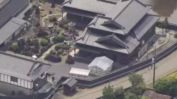 栃木強盗殺人　40代男に逮捕状　押収したスマホ解析し浮上、事件を計画か　中国へ出国、東南アジアに逃亡した可能性