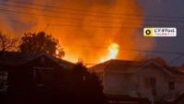 夜空に立ち上る炎「電気コード付近から出火…」2階建て住宅火災で近隣の3棟も燃える　千葉・四街道市