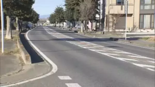女性が道路に倒れて死亡　現場に車の部品が落下　ひき逃げ事件として捜査　埼玉・上里町