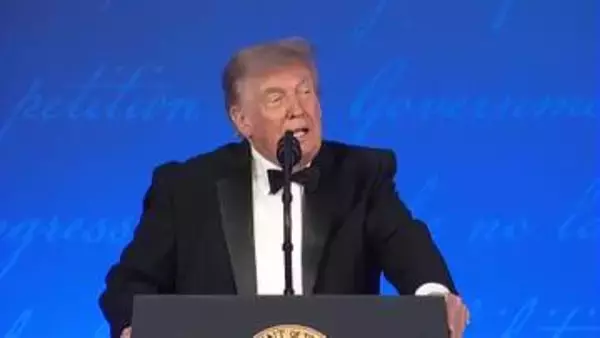 暗殺未遂事件で中断したホワイトハウス記者会夕食会が開催　トランプ大統領「政治的暴力には屈しない」　“3選出馬”ジョークも