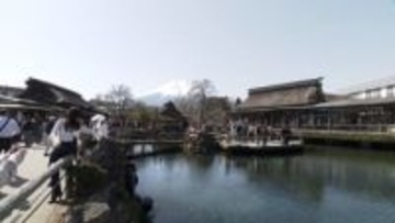 富士山望む観光地「忍野八海」中国人観光客激減も…地元に影響なし　他の国・日本人観光客増加で売り上げカバー