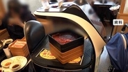 「頼んだお肉が届かない」しゃぶしゃぶ食べ放題で配膳ロボットから料理横取りか　高いコース用を故意に横取りなら無銭飲食にあたる可能性も