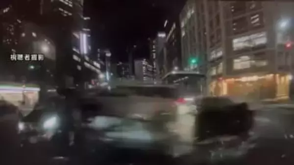 官邸出てから事故まで一度もブレーキ踏まず…7人死傷事故の内閣府公用車　男性運転手の自宅を家宅捜索し薬など押収