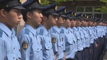 リアルな「教場」、富山県警察学校の1日に密着すると…「10分で完食」「逮捕術」18歳から32歳、85人の警察官の卵たち