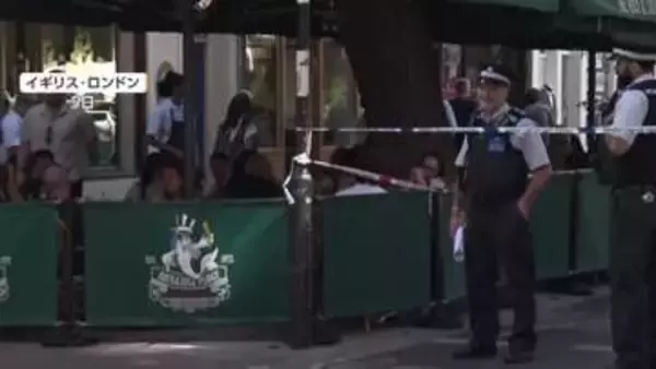 観光名所集まるトラファルガー広場で“はさみ”女　男性4人刺される　救急ヘリで搬送　容疑者との関係性は不明　イギリス