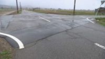 バイクと乗用車が衝突　72歳男性が意識不明の重体　富山・南砺市