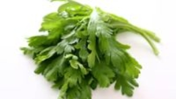 春菊は「生」が苦くない！オイルでまろやかさ＆栄養吸収をUPさせるお勧めレシピ。でも1日100ｇまでにしておきたい理由