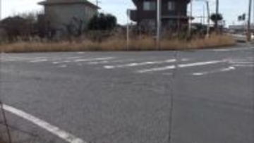 横断歩道で車にひかれた61歳男性搬送先で死亡　現場にタイヤの痕…ひき逃げか　さいたま市