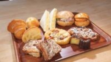 大正創業で100年以上…朝5時から営業する老舗ベーカリー 昔ながらの味と営業時間が常連たちに愛される理由