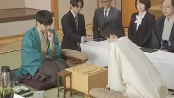 富山出身・服部慎一郎七段、藤井聡太棋聖に挑む　棋聖戦五番勝負が開幕　「初タイトル」か「7連覇」か