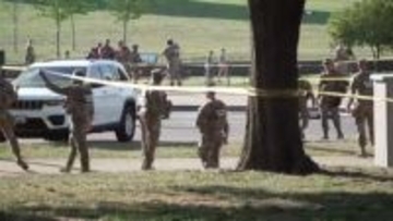 ホワイトハウス付近で銃撃戦　シークレットサービスが応戦、一般人含む2人負傷　警備体制に懸念高まる