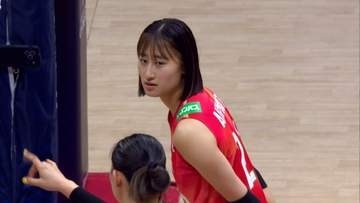 【第2セット速報】チーム最年長35歳と最年少20歳が2枚替えコートイン【バレーボールアジア選手権 日本×香港】